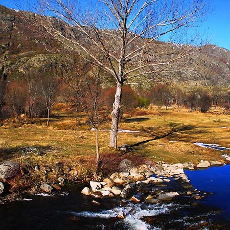 Hostal Martin - Sanabria Ribadelago ภายนอก รูปภาพ