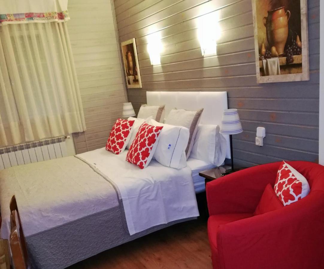 Hostal Martin - Sanabria Ribadelago ภายนอก รูปภาพ