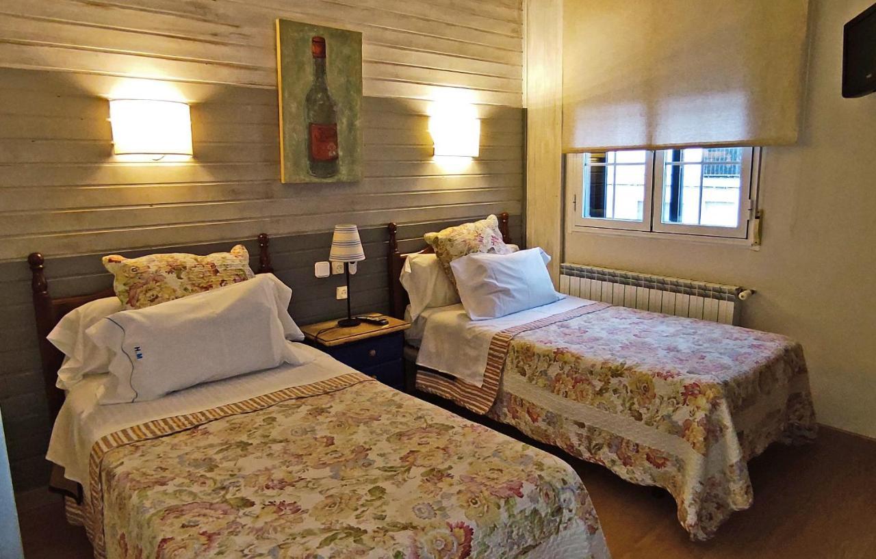 Hostal Martin - Sanabria Ribadelago ภายนอก รูปภาพ