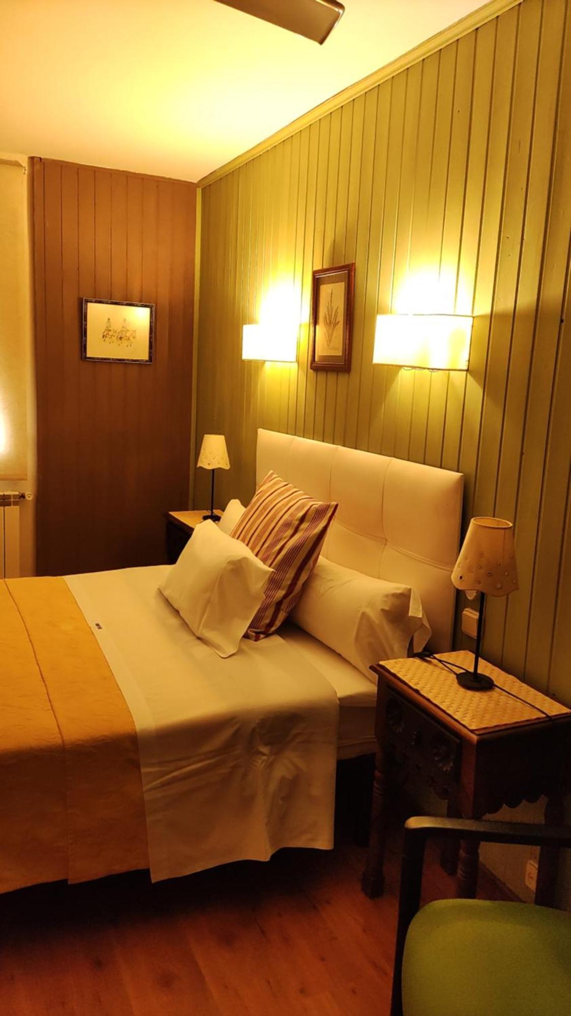Hostal Martin - Sanabria Ribadelago ภายนอก รูปภาพ