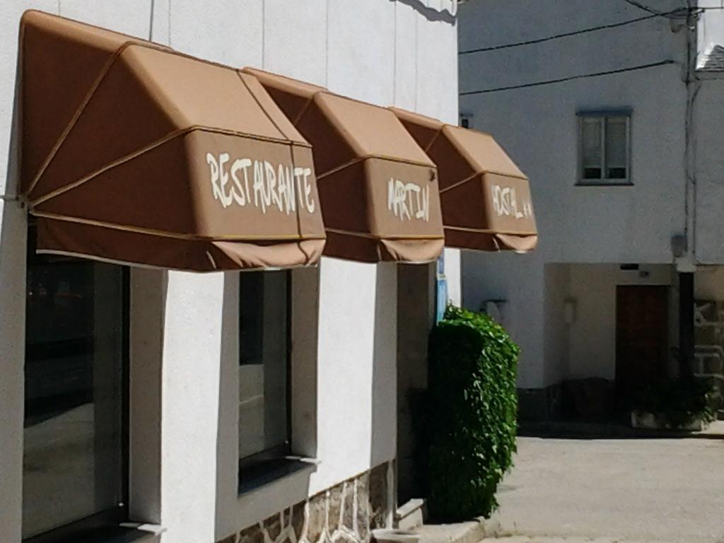 Hostal Martin - Sanabria Ribadelago ภายนอก รูปภาพ