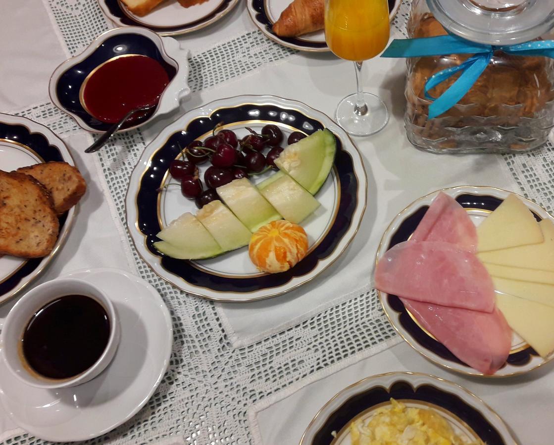 Hostal Martin - Sanabria Ribadelago ภายนอก รูปภาพ