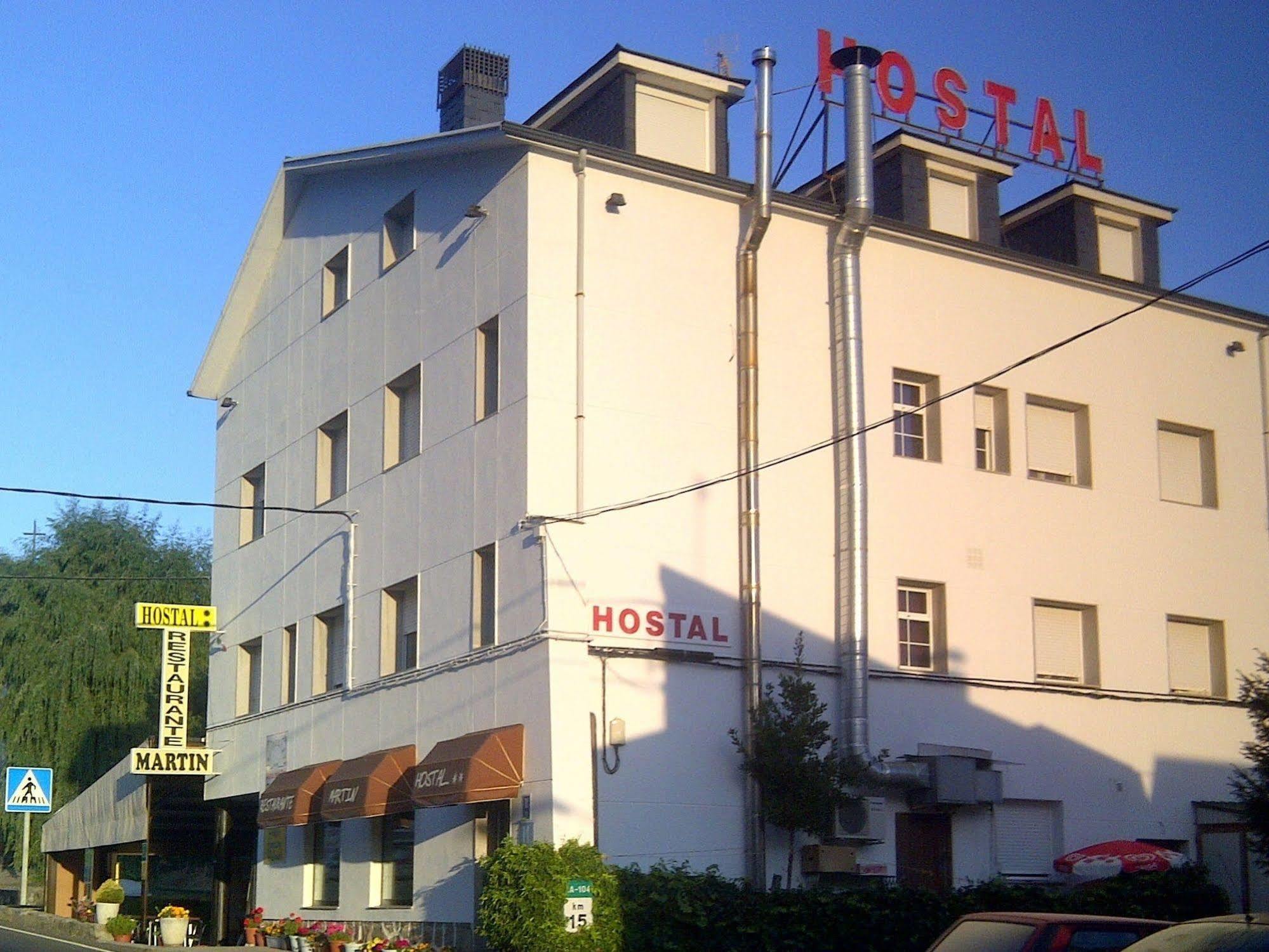 Hostal Martin - Sanabria Ribadelago ภายนอก รูปภาพ