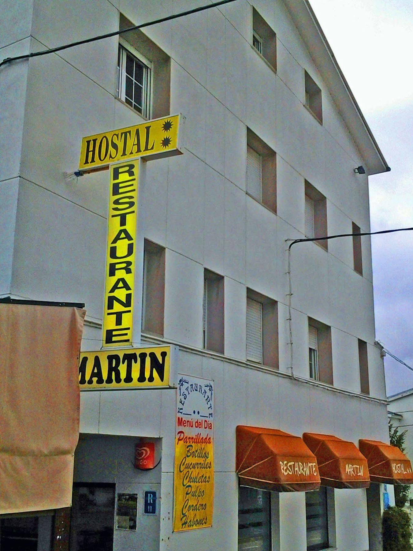 Hostal Martin - Sanabria Ribadelago ภายนอก รูปภาพ
